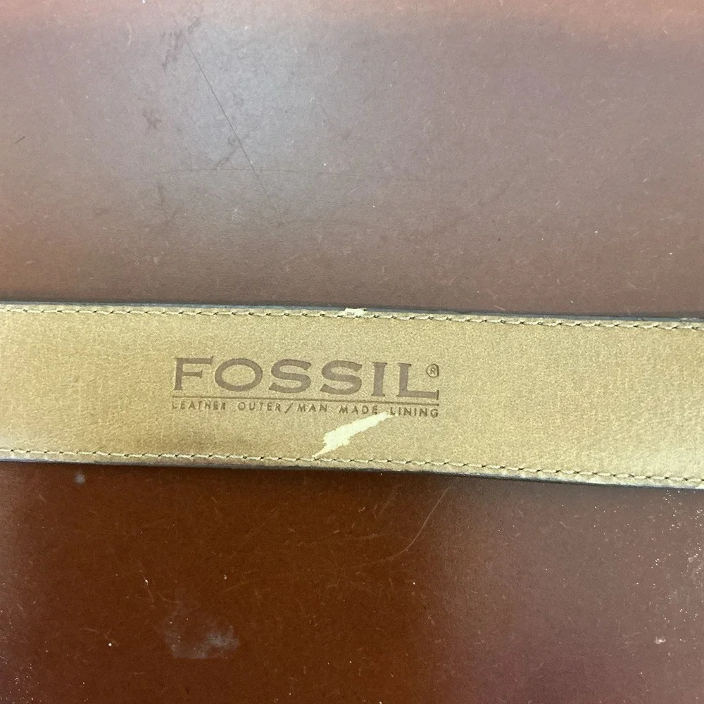 Vintage Fossil Women's Belt Size M Leather Silver Tone Conchos‎ Floral Western
